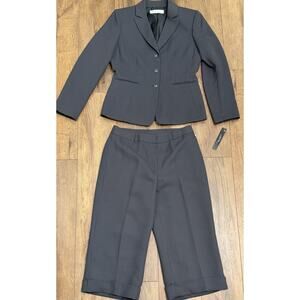 NEW Tahari Arthur S Levine Gray Striped Cropped Capri Pantsuit Set Grey 8 reg